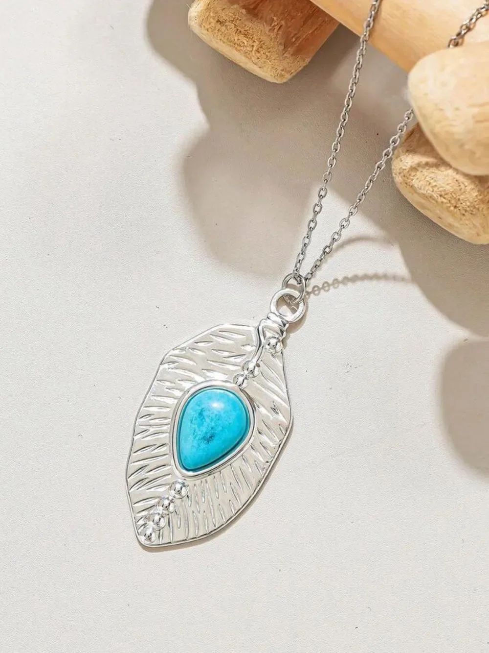 Leaf Pendant Necklace S1454